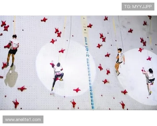 深圳攀岩队在全国攀岩配合排行榜中荣获第三名的辉煌成就