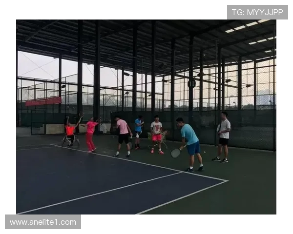 赛后分析:北京网球队与成都网球队的比赛节奏与战术对比 赛后分析:北京网球队与成都网球队的比赛节奏与战术对比