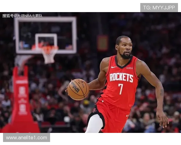 2006年NBA火箭队与魔术队激战回顾精彩瞬间与球星表现分析