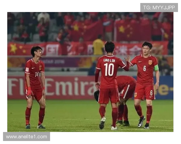 中国足球国奥队迎战强敌力争在国际赛场上展现风采与实力