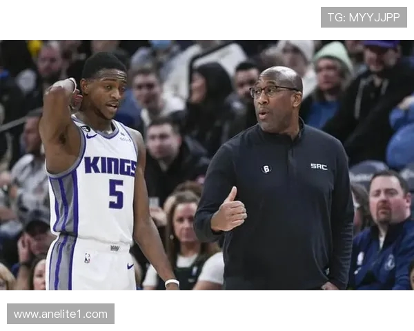 德阿隆福克斯如何引领萨克拉门托国王重返季后赛巅峰