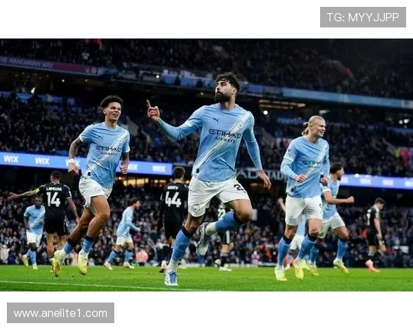 曼城主场迎战利兹联争夺英超积分榜重要位置的焦点之战