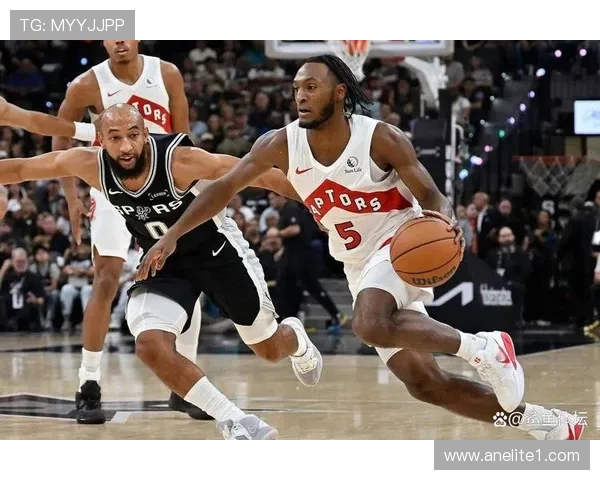 猛龙与火箭激战正酣现场直播精彩瞬间回顾与分析