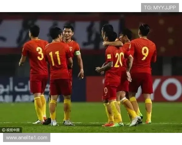 重庆足球队与成都足球队赛后复盘速度对比分析及战术探讨