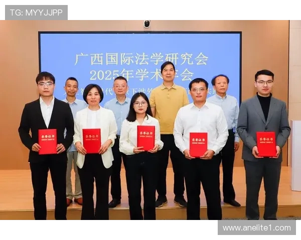 广州羽毛球队包夹战术创新探讨与实践分析