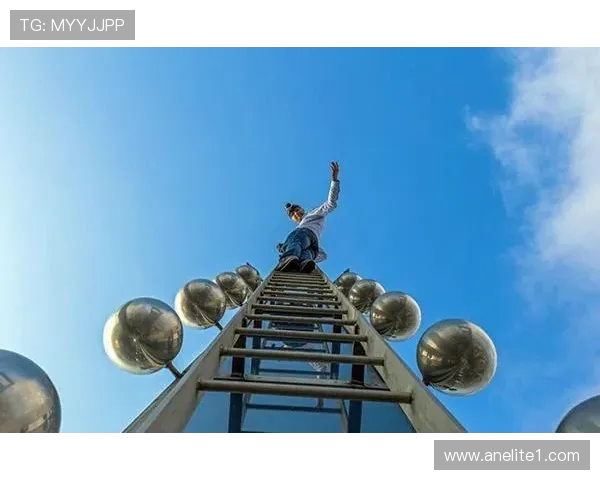 成都攀岩队在全国团队协作排行榜中荣获第四名的佳绩引发关注